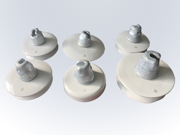 Dc disc type suspended porcelain insulator